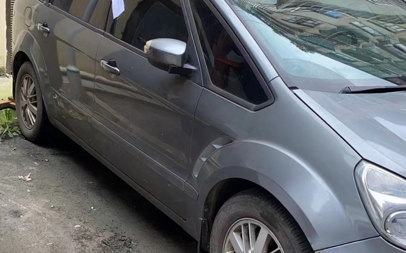 首鋼貴陽特殊鋼有限責任公司工會持有的福特商務車轉(zhuǎn)讓(七次掛牌)