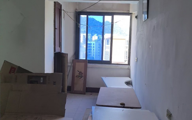 貴州省機(jī)關(guān)事務(wù)管理局國(guó)有資產(chǎn)管理服務(wù)中心貴陽(yáng)市云巖區(qū)金頂山46幢1單元8層1號(hào)房屋資產(chǎn)招租