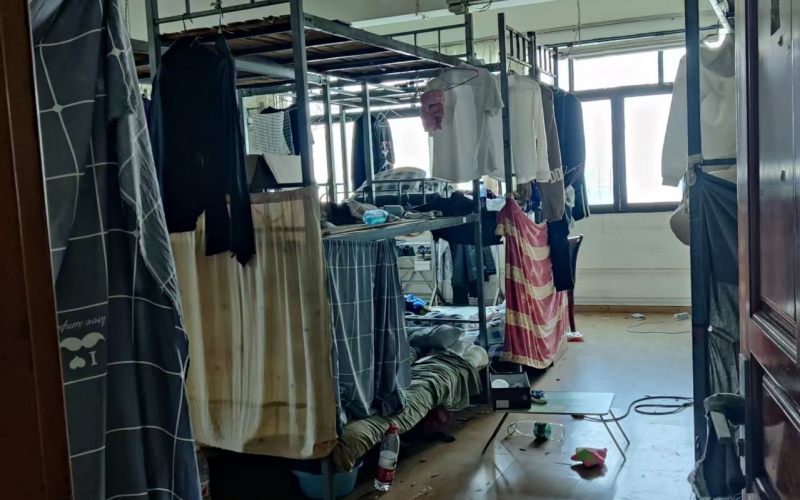 貴州省機(jī)關(guān)事務(wù)管理局國(guó)有資產(chǎn)管理服務(wù)中心貴陽(yáng)市南明區(qū)花溪大道北段128號(hào)靈達(dá)新苑B棟3層1-3號(hào)、4層1號(hào)房屋資產(chǎn)招租